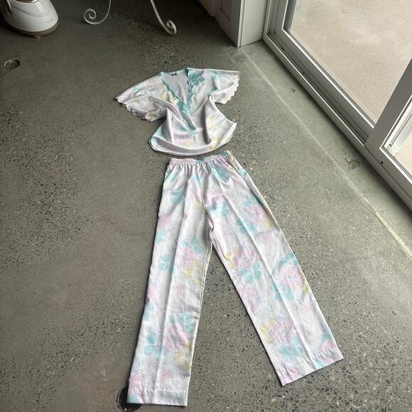 Victoria's Secret Other - Vintage Women’s Pastel Floral Lounge Set Satin Pajama Set Soft Pink Mint Small